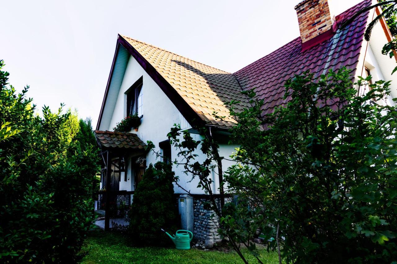 Dom Piasutno Villa Exteriör bild